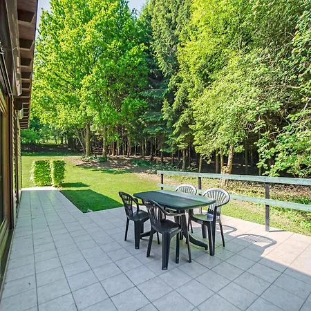 Seneric Chalet, Chalet