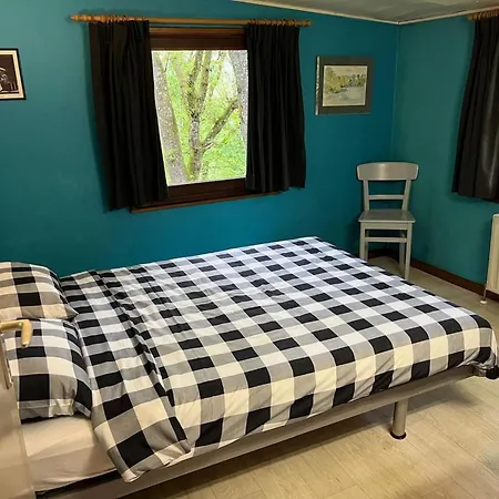 Seneric Chalet, Chalet *